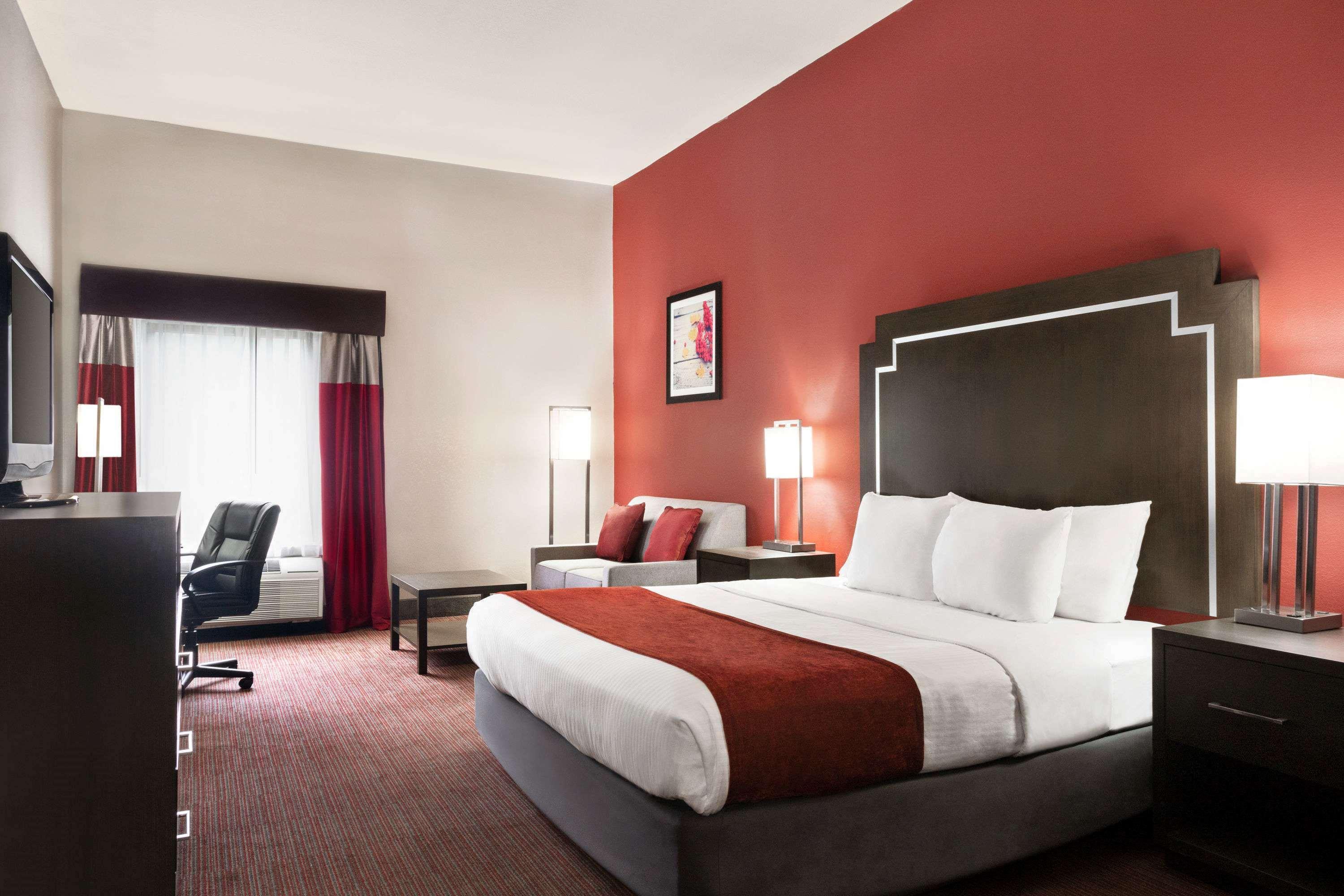 Days Inn & Suites By Wyndham Мерфрисборо Экстерьер фото