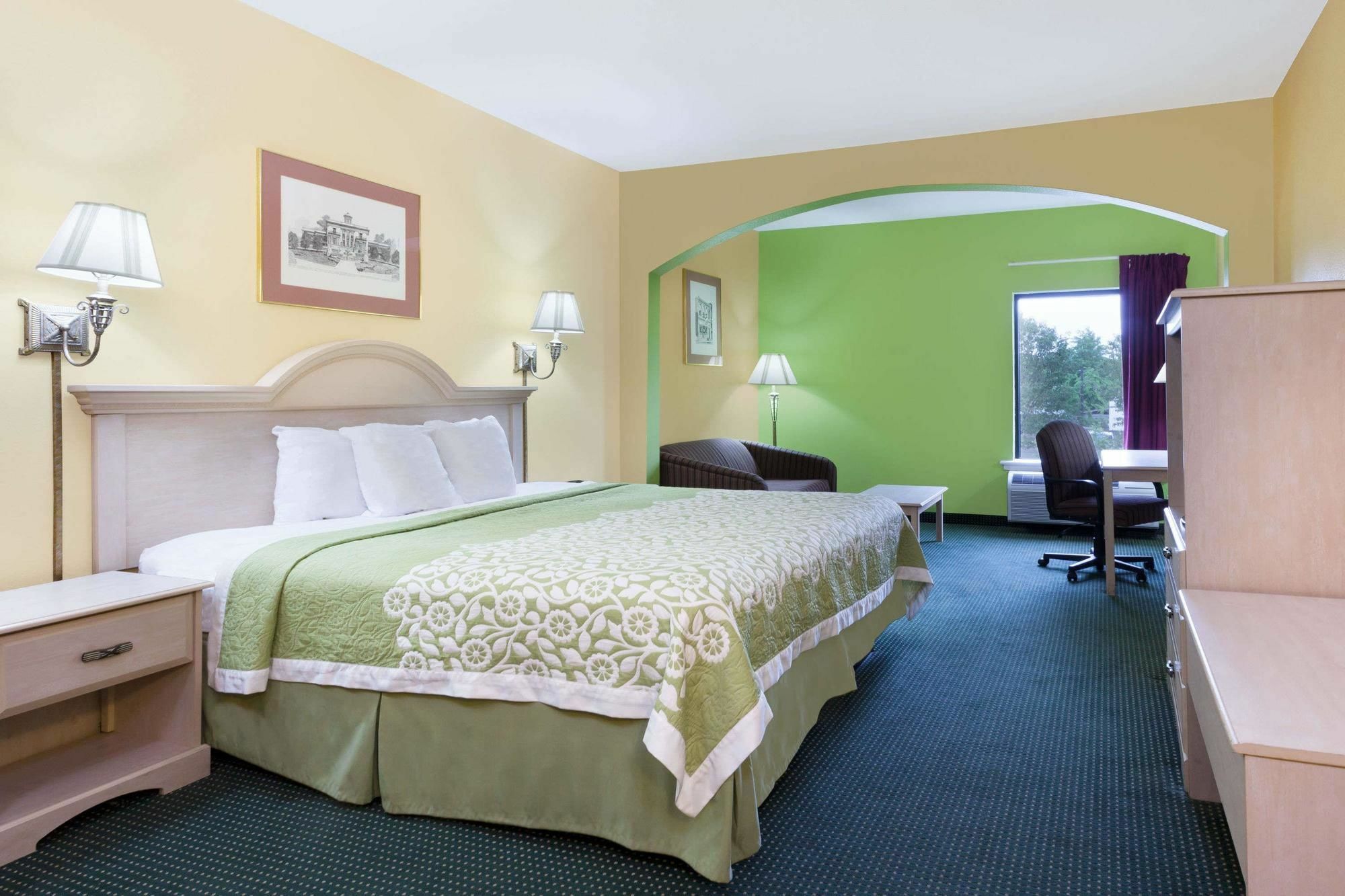 Days Inn & Suites By Wyndham Мерфрисборо Экстерьер фото